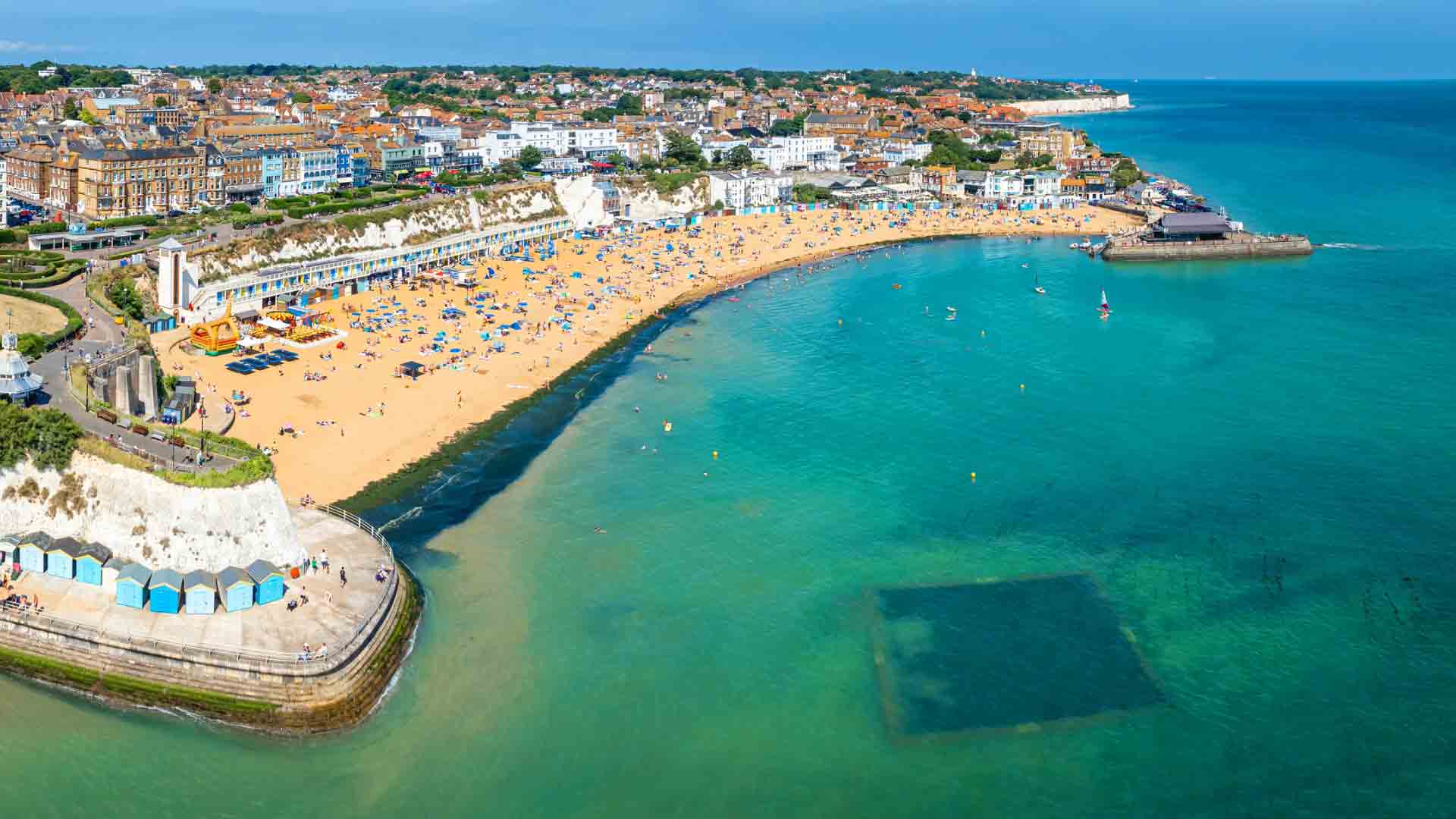 Group houses in Margate – luxury holiday accommodation