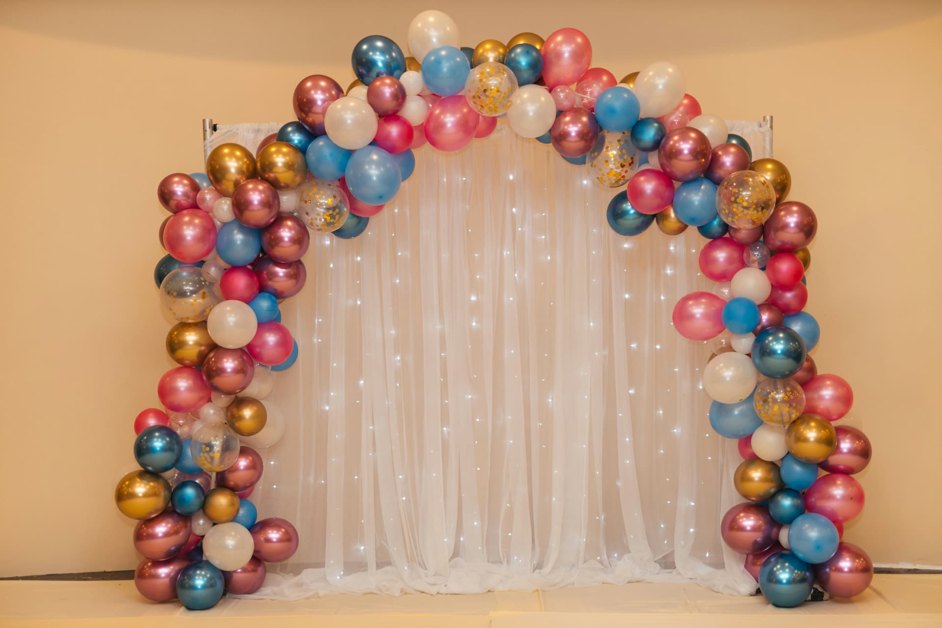 Decorations & Balloons - Image 3