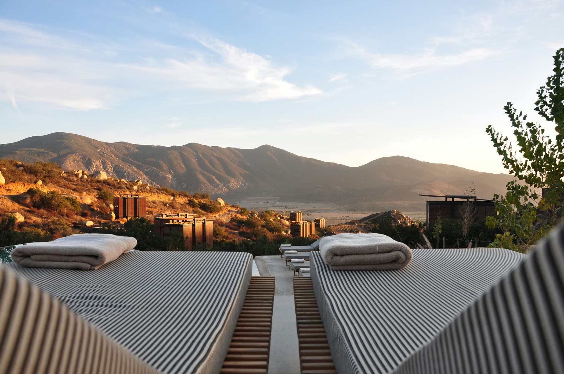Group House vs Hotel: Which is Better? – group accommodation planning guide