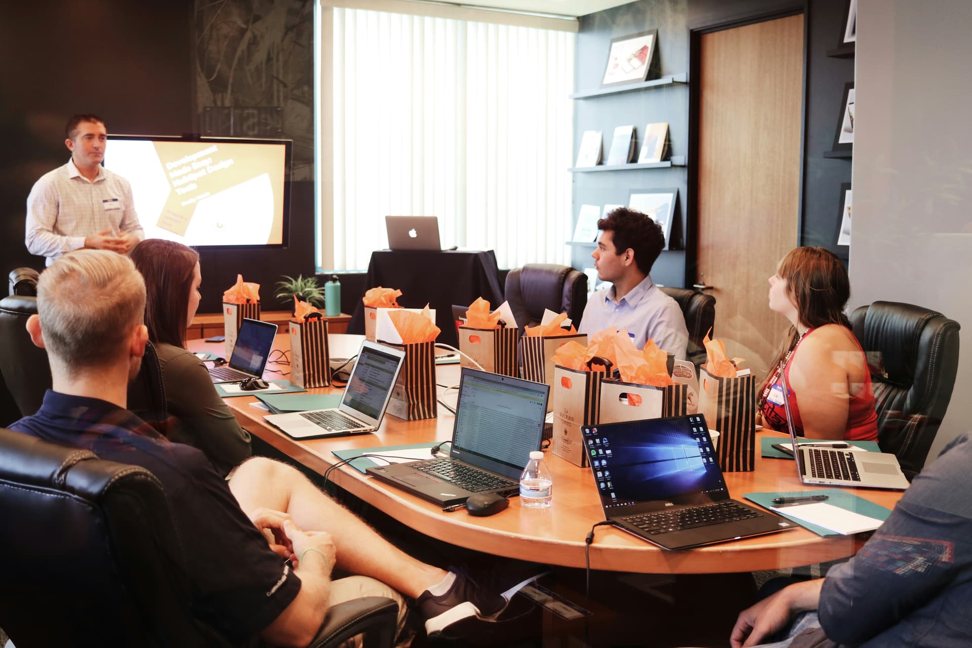 Planning a UK Corporate Retreat – group accommodation planning guide