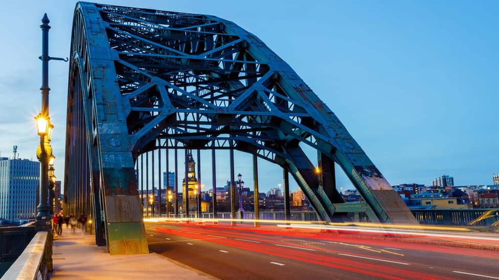 Tyne Bridge Walk
