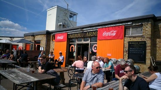 Harbour Arm Cafés