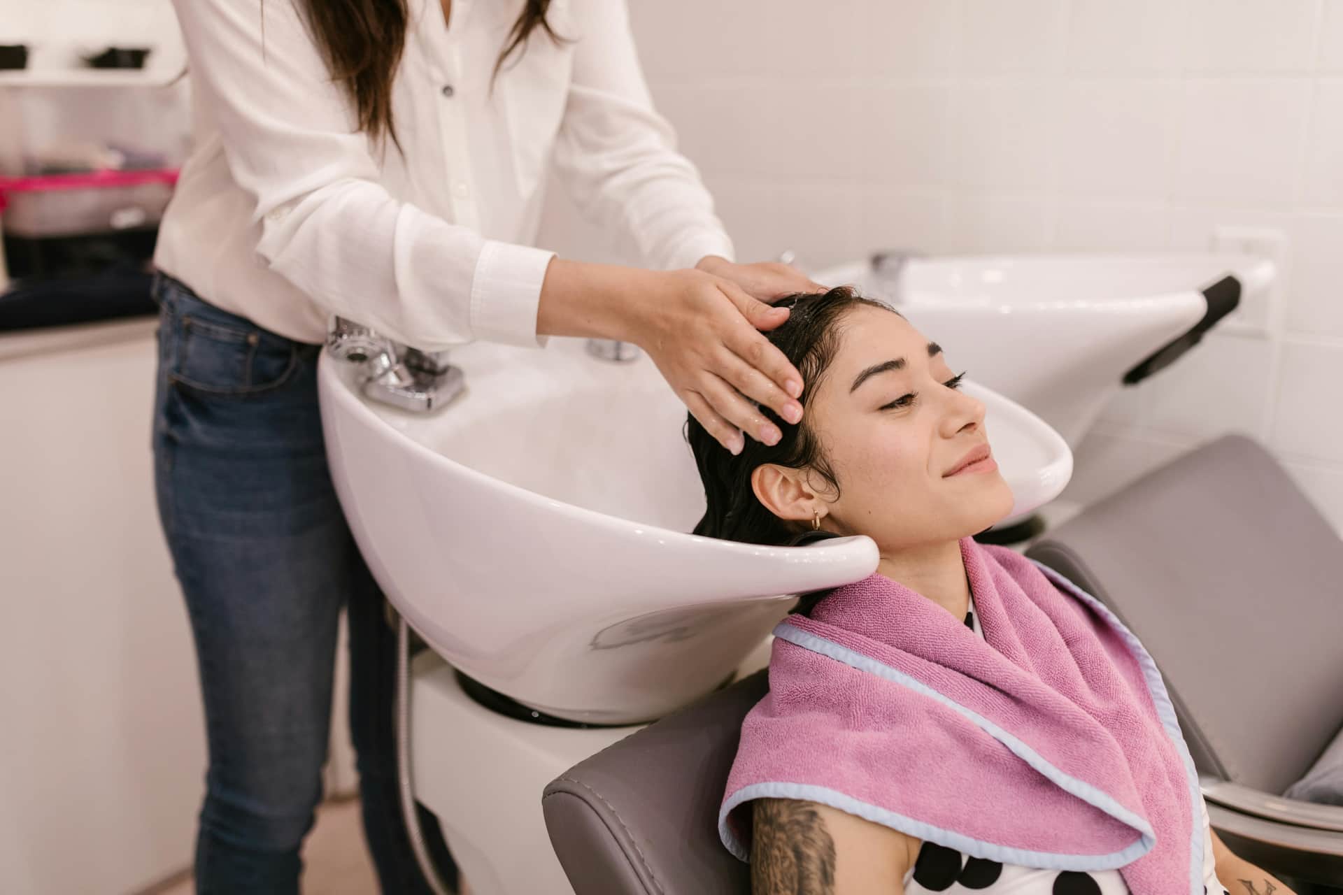 Mobile Beauty Bar – group experience for your holiday house stay