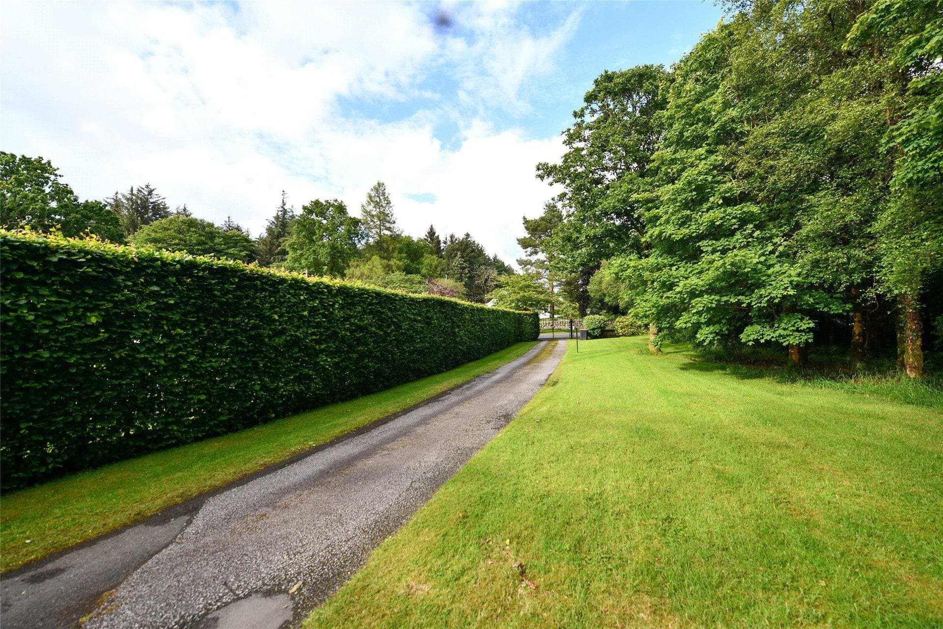 The Big White House — garden, Tallentire