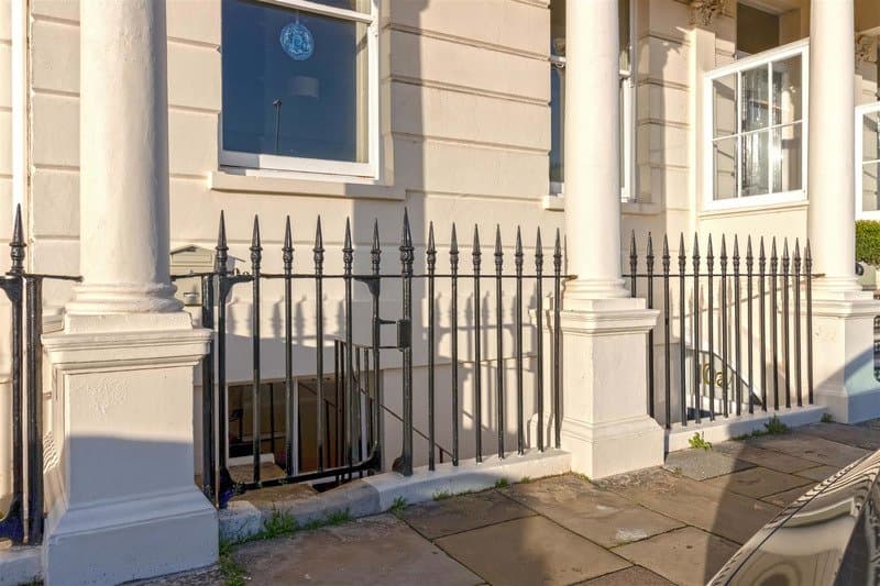 Heene Terrace — living room, Worthing