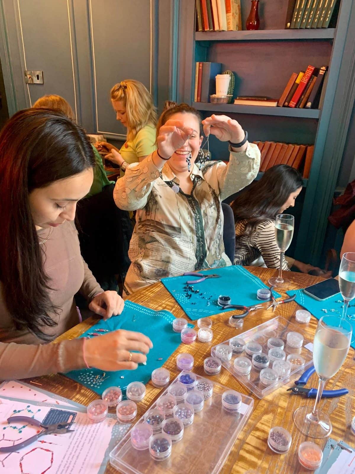 Jewellery Making Workshop – group experience for your holiday house stay