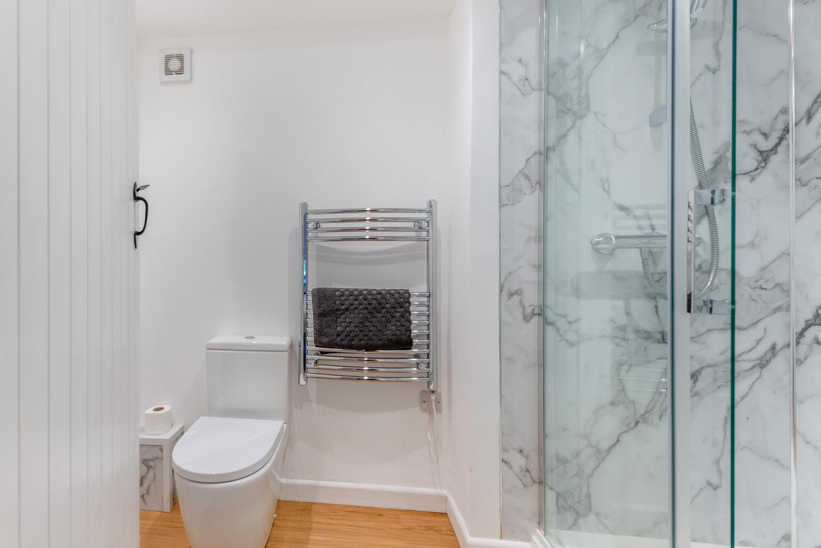 Trebrowen — Bedroom 4 ensuite