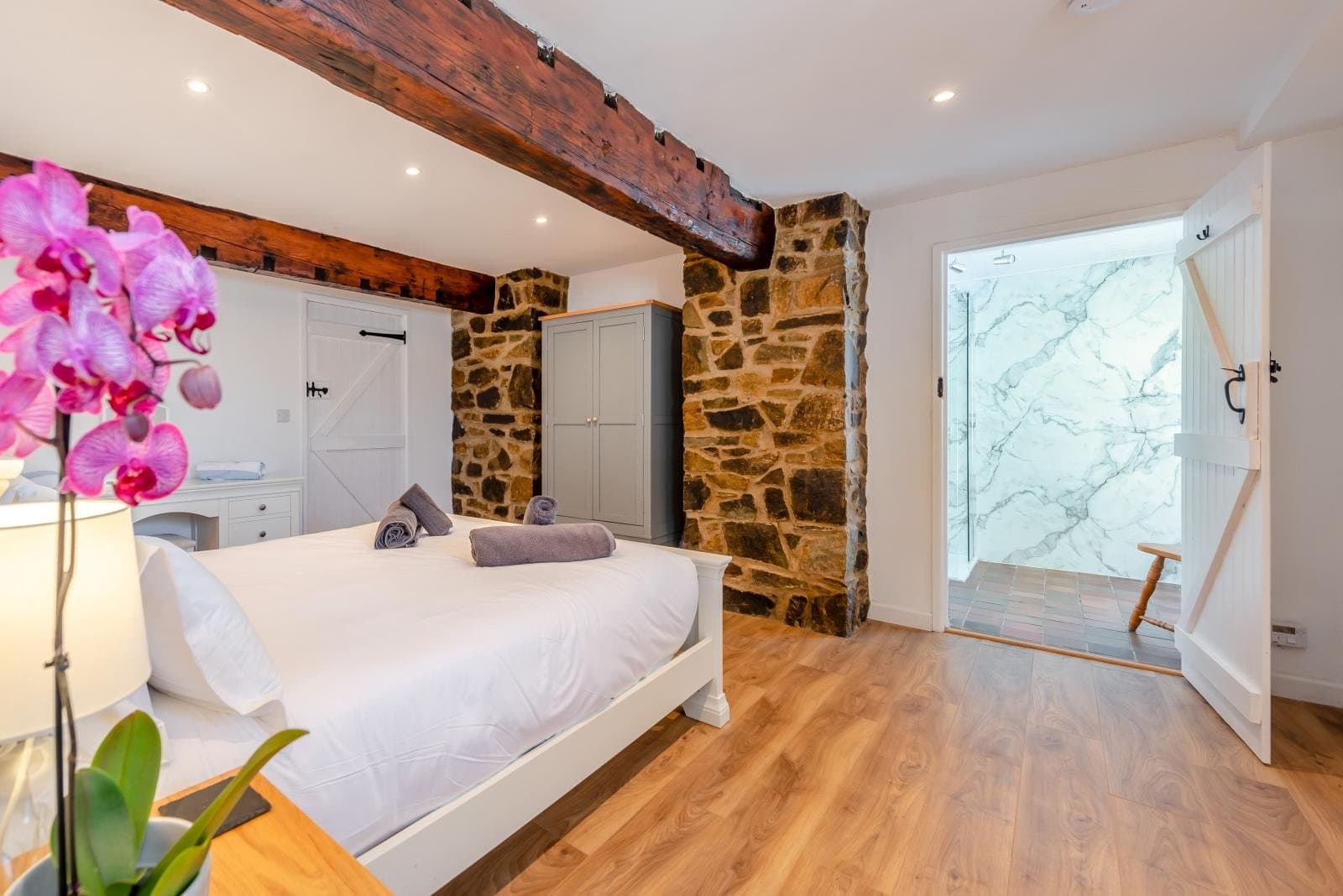 Trebrowen — Bedroom 5 king ensuite (ground floor)