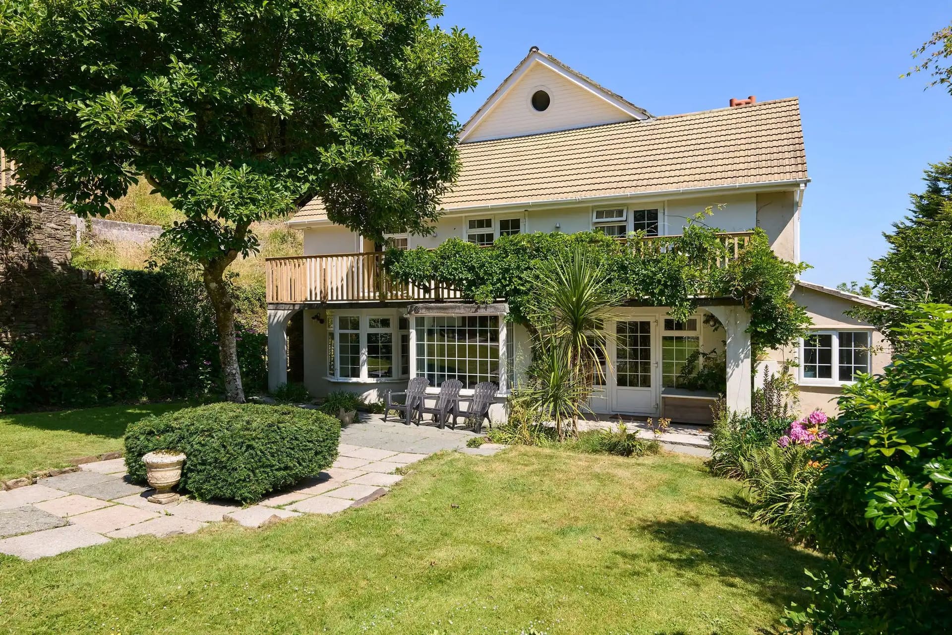 Lamacraft House — group accommodation in Hallsands