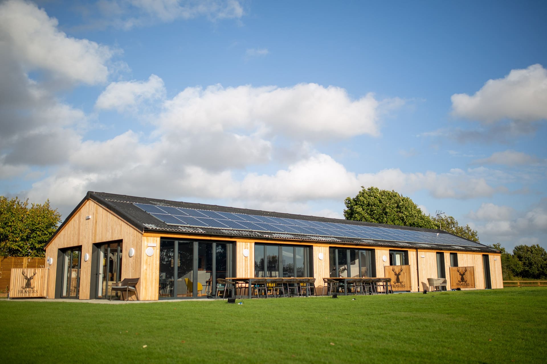 Threshing Barn — group accommodation in Egerton