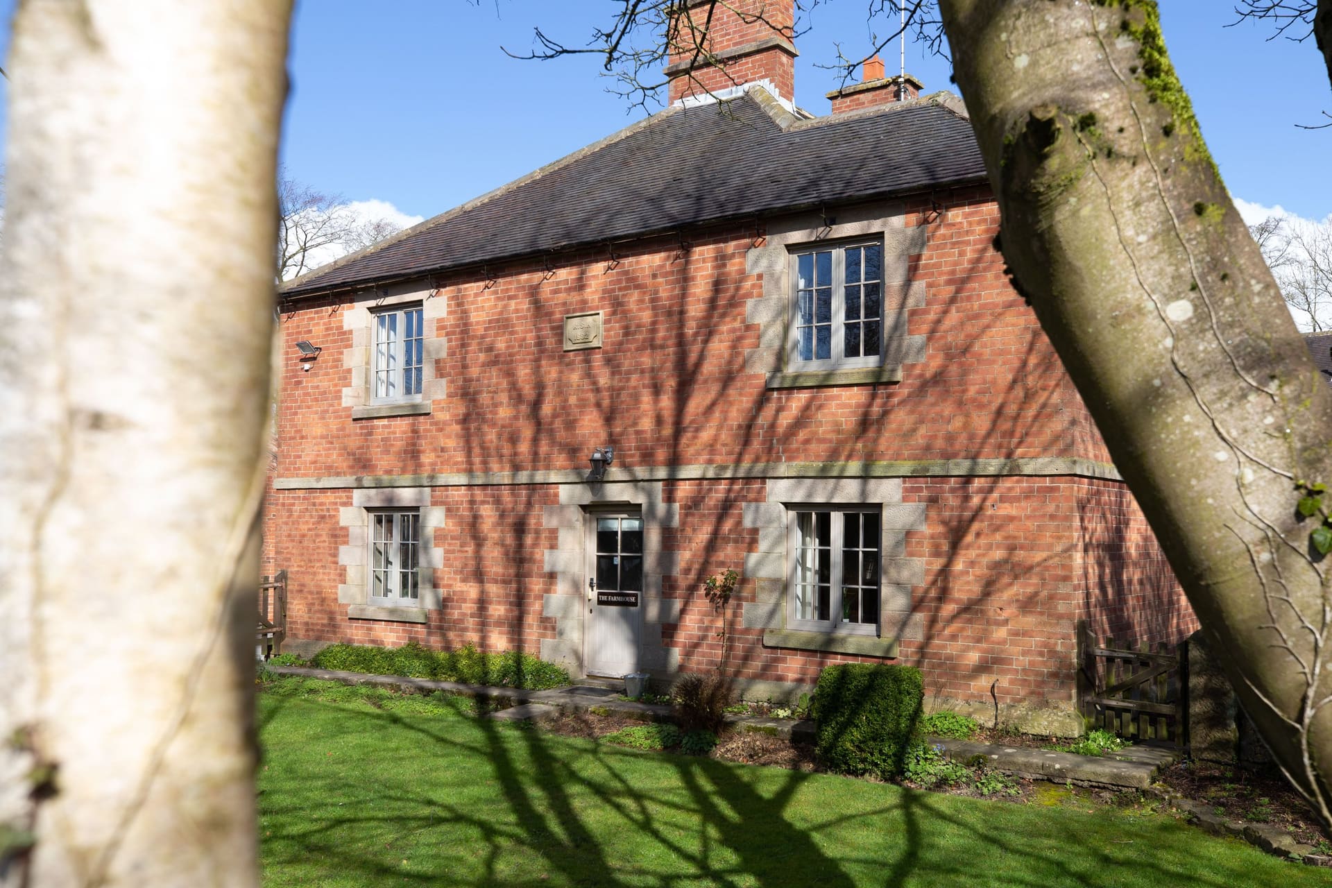Knockerdown Holiday Cottages — group accommodation in Ashbourne, Derbyshire