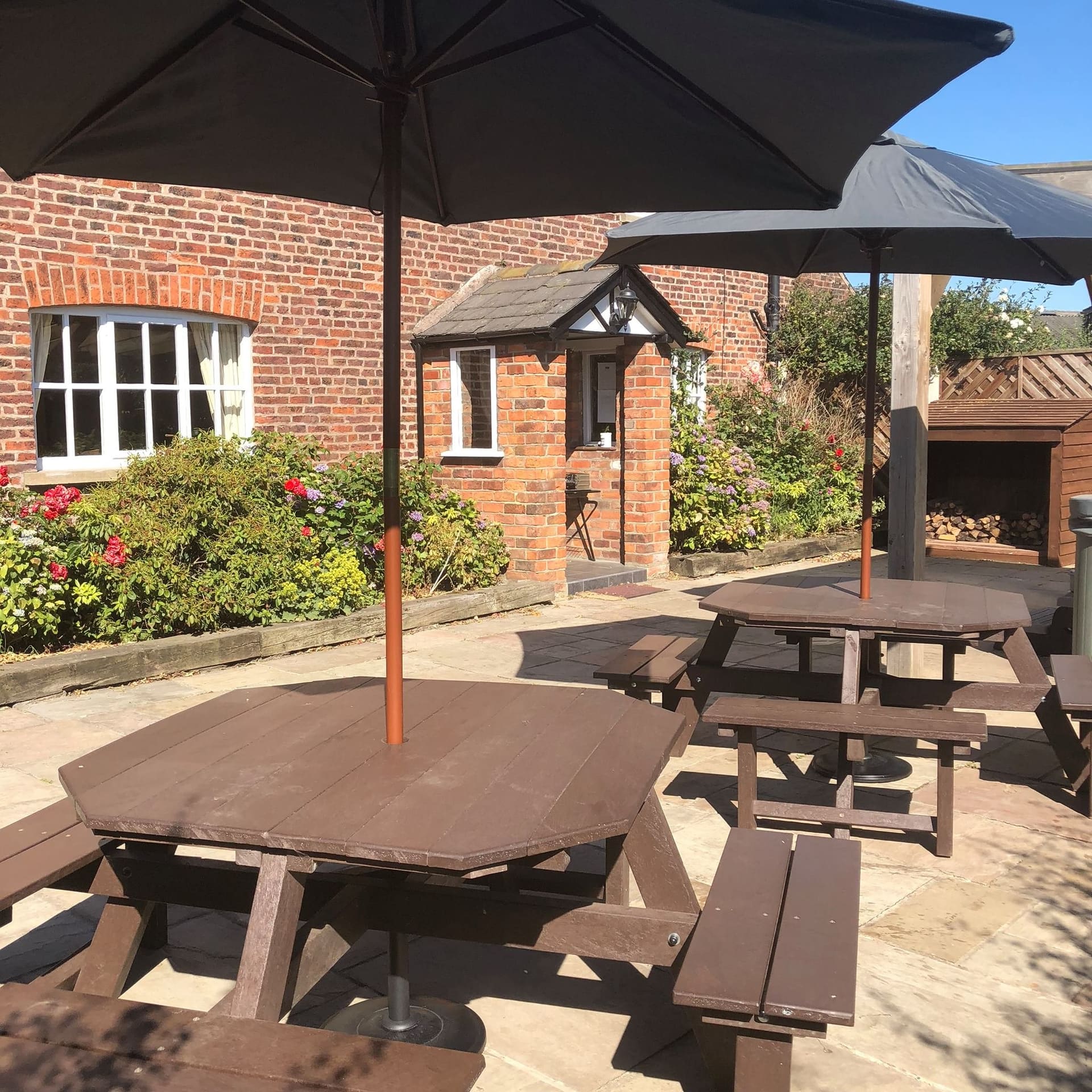 Brookbank Farm — group accommodation in Goostrey
